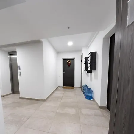 Citadela North 1br W Security And Self Check In Бухарест